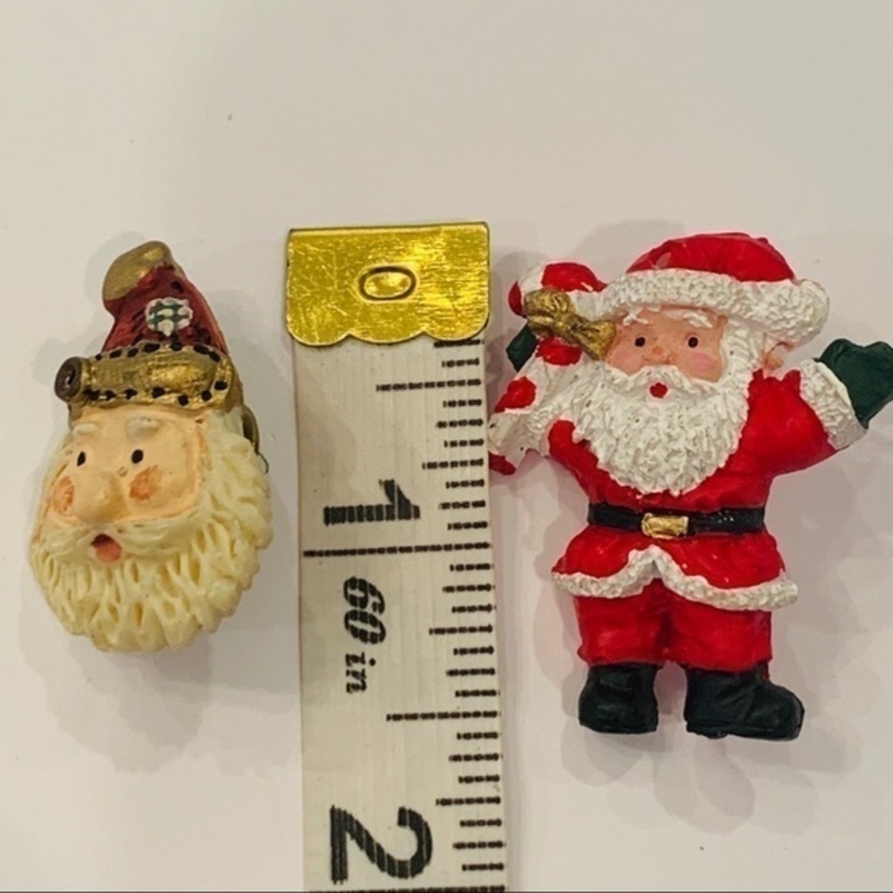 2 Santa Christmas pins brooches - Picture 11 of 12